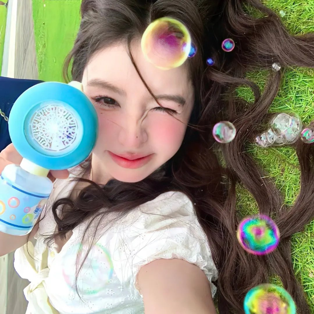黄阿丽：小眼镜蛇